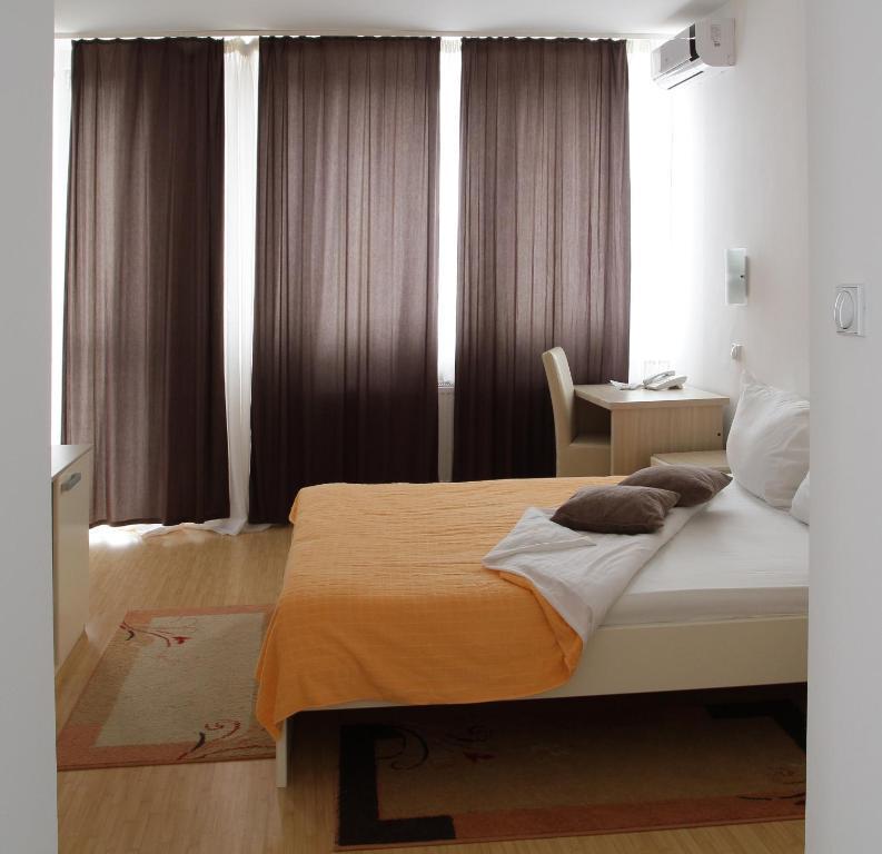 Garni Hotel Hamburg Zaječar Habitación foto